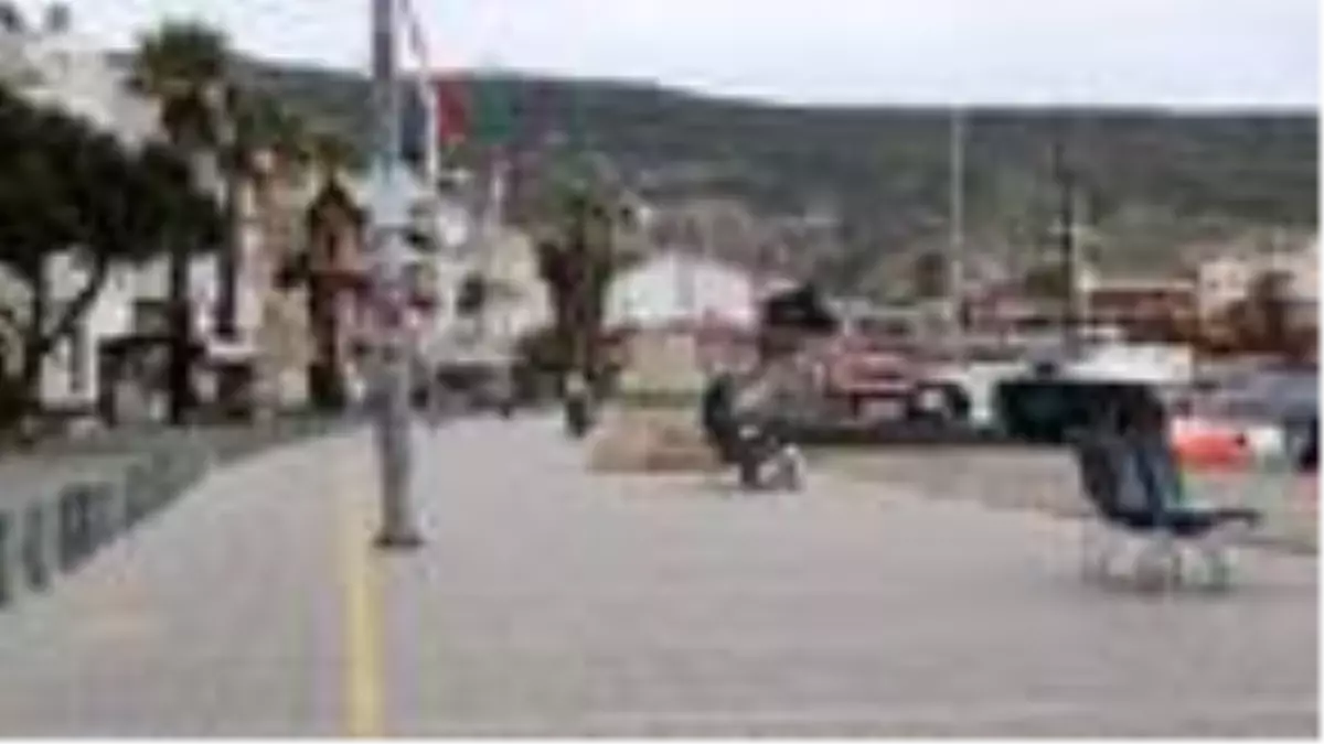 Foçalılar yeni koronavirüs yasaklarından memnun