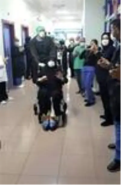 Kocasını kaybeden kadın koronayı yendi Kocasını kaybeden kadın koronayı yendi