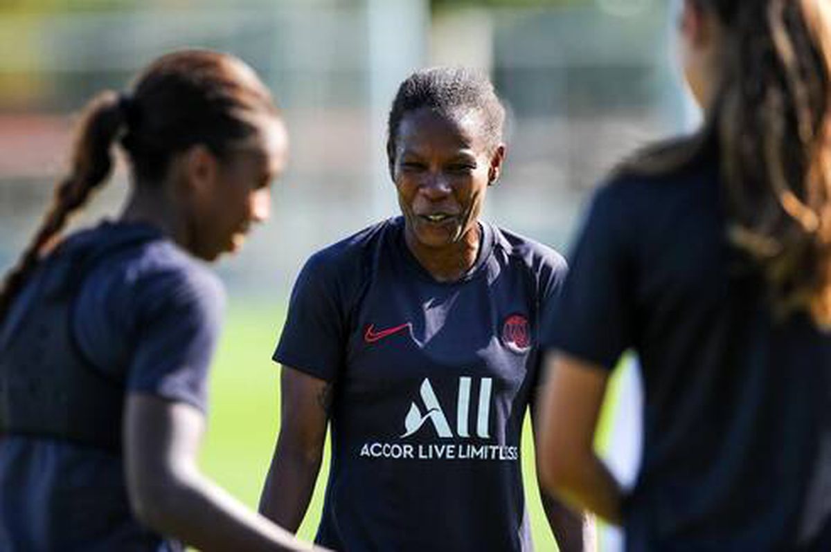 PSG, 42 yaşındaki Formiga'yla yeni sözleşme imzaladı