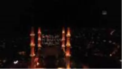 Selimiye Camisi'ne 'Sağlık En Büyük Varlık' yazılı mahya asıldı Selimiye Camisi'ne 'Sağlık En Büyük Varlık' yazılı mahya asıldı