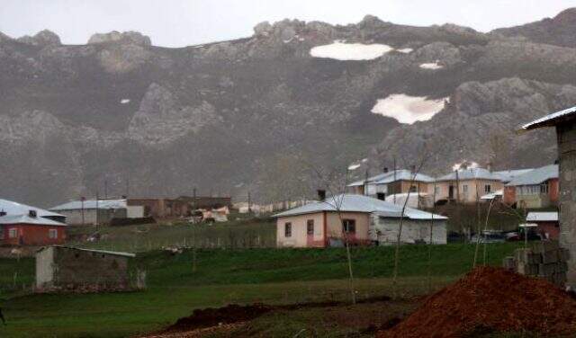 Taziye düzenlenen mahalledeki vaka sayısı 42'ye yükseldi