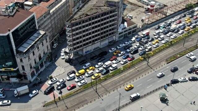 Türkiye'deki koronavirüs günlerinde Eminönü'ndeki yoğunluk havadan fotoğraflandı