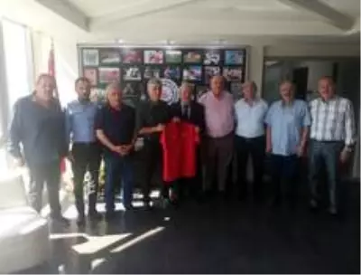 Başkan Şahin'den TFF Başkan Vekilliği görevine getirilen Ali Düşmez'e tebrik