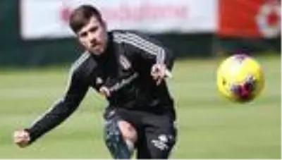 Beşiktaş'ta Dorukhan Toköz sevinci! Beşiktaş'ta Dorukhan Toköz sevinci!