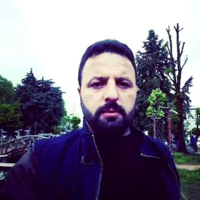 Muhtar, tartıştığı kişiyi tabancayla vurarak öldürdü.