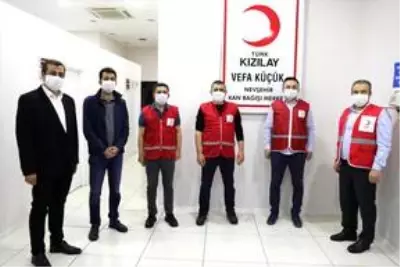 Nevşehir'de protokol üyeleri ve belediye personelinden kan bağışı Nevşehir'de protokol üyeleri ve belediye personelinden kan bağışı