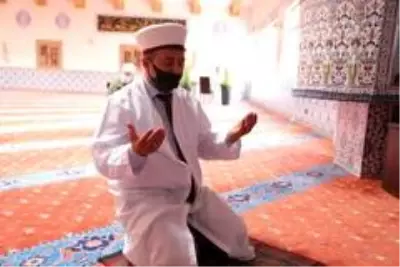 Almanya'da camiler yeniden ibadete açıldı