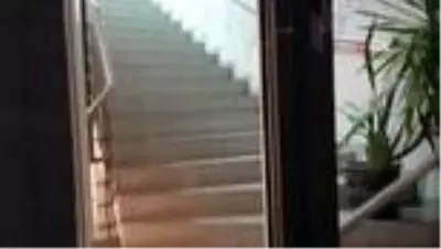 - Almanya'da camiye taşlı saldırı - Almanya'da camiye taşlı saldırı