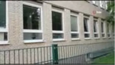 - Almanya'da yine taşlı saldırı- DİTİB Sosyal Dayanışma Merkezi hedef alındı - Almanya'da yine taşlı saldırı- DİTİB Sosyal Dayanışma Merkezi hedef alındı