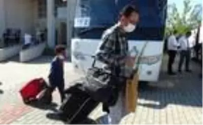 Aydın'da karantina süreleri dolan 379 kişi evlerine gönderildi Aydın'da karantina süreleri dolan 379 kişi evlerine gönderildi