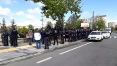 Grup Yorum üyesi Gökçek defnedildi Grup Yorum üyesi Gökçek defnedildi