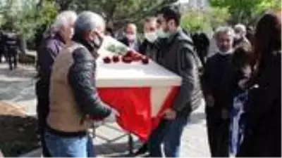 Grup Yorum üyesi İbrahim Gökçek'in tepkiler sonrası defin yeri değiştirildi Grup Yorum üyesi İbrahim Gökçek'in tepkiler sonrası defin yeri değiştirildi
