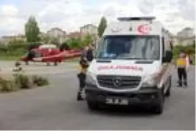 Köstebek tabancasıyla yaralanan yaşlı adam ambulans helikopterle hastaneye kaldırıldı Köstebek tabancasıyla yaralanan yaşlı adam ambulans helikopterle hastaneye kaldırıldı