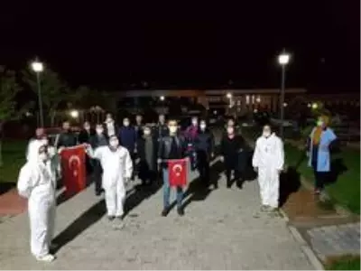 Nevşehir'de karantina altındaki vatandaşlara eğlence düzenlendi Nevşehir'de karantina altındaki vatandaşlara eğlence düzenlendi