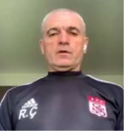 Rıza Çalımbay'dan 53'üncü yıl kutlaması Rıza Çalımbay'dan 53'üncü yıl kutlaması