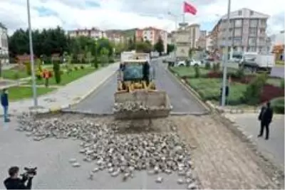 Şifa Meydanı ve Devlet Hastanesi çevresinde altyapı çalışmaları başladı Şifa Meydanı ve Devlet Hastanesi çevresinde altyapı çalışmaları başladı