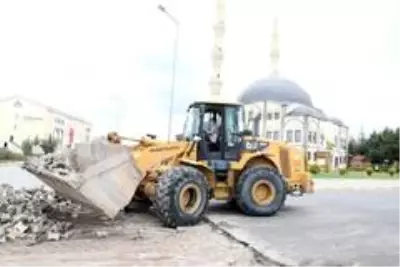 Şifa Meydanı ve Devlet Hastanesi çevresinde altyapı çalışmaları başladı Şifa Meydanı ve Devlet Hastanesi çevresinde altyapı çalışmaları başladı