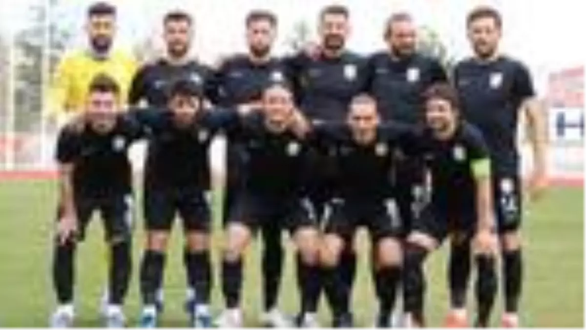 Son dakika: Sancaktepe FK'da Corona virüsü depremi! Tam 9 kişi...