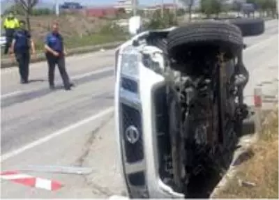 Afyonkarahisar İl Genel Meclisi üyesi ve İl Özel İdaresi Yol Müdürü trafik kazası yaptı Afyonkarahisar İl Genel Meclisi üyesi ve İl Özel İdaresi Yol Müdürü trafik kazası yaptı