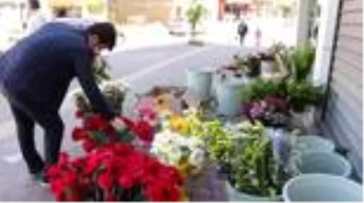 Anneler Günü çiçekçilerin yüzünü güldürdü