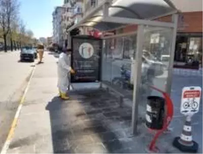 Başkan Vidinlioğlu, 'Şu ana kadar 11 bin yardım kolisi dağıttık' Başkan Vidinlioğlu, 'Şu ana kadar 11 bin yardım kolisi dağıttık'