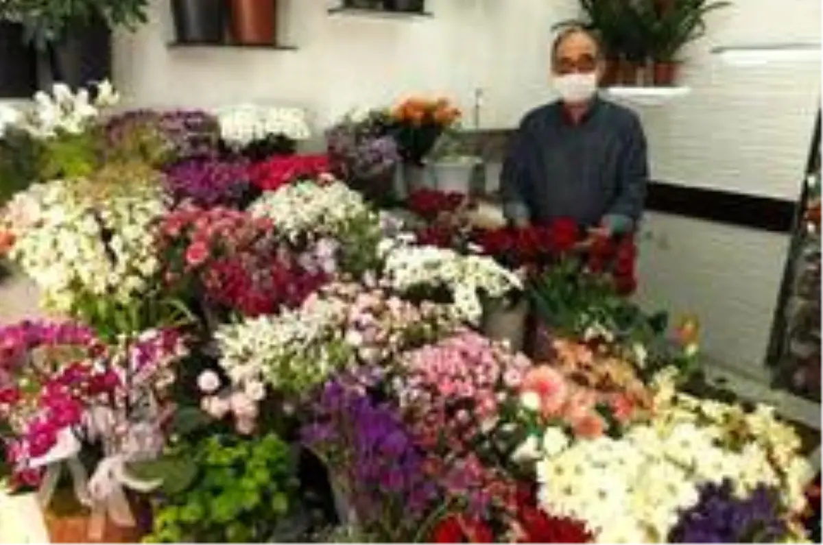 Çiçekçiler adrese teslim satışlardan memnun