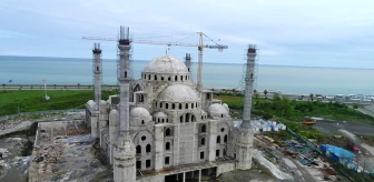 Doğu Karadeniz'in en büyük cami ve külliyesinin yapımı sürüyor