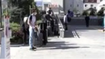 Karantina süreleri dolan 233 kişi evlerine gönderildi Karantina süreleri dolan 233 kişi evlerine gönderildi