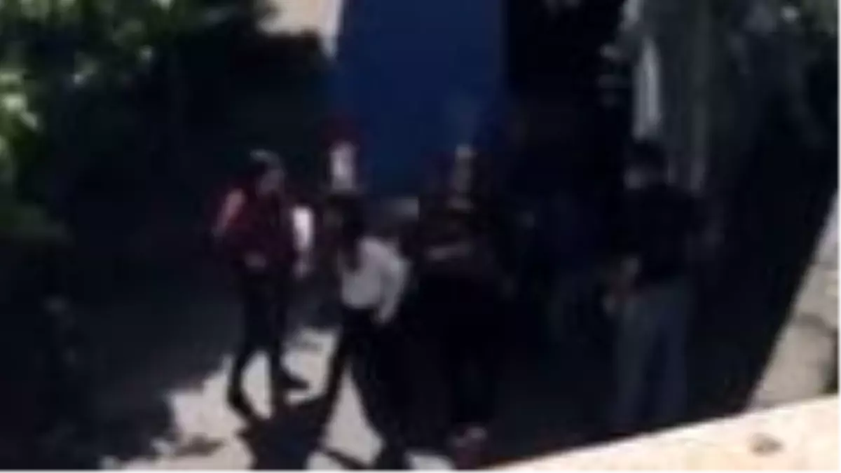 Ankara'da kısıtlamaya aldırış etmeden kargo aracıyla misafirliğe gittiler