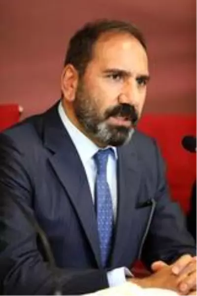 Mecnun Otyakmaz: 'Kalan 8 maçı kazanırsak şampiyon oluruz' Mecnun Otyakmaz: 'Kalan 8 maçı kazanırsak şampiyon oluruz'