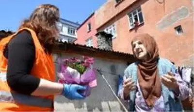 Samsun Büyükşehir Belediyesi'nden 'Anneler Günü' sürprizi Samsun Büyükşehir Belediyesi'nden 'Anneler Günü' sürprizi