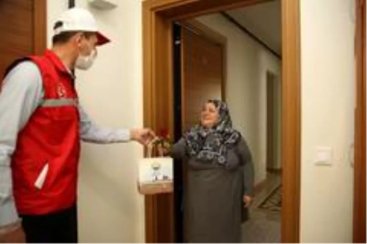 Şehit anneleri ve eşleri Anneler Günü'nde unutulmadı