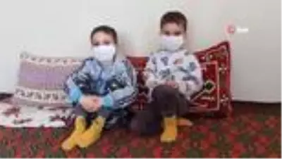 Aynı hastalığa yakalanan 2 kardeş uzanacak yardım elini bekliyor Aynı hastalığa yakalanan 2 kardeş uzanacak yardım elini bekliyor