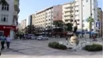 Denizli'de koronavirüs tedbirleri kapsamında maskesiz sokağa çıkmak yasaklandı Denizli'de koronavirüs tedbirleri kapsamında maskesiz sokağa çıkmak yasaklandı