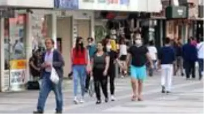 Denizli'de koronavirüs tedbirleri kapsamında maskesiz sokağa çıkmak yasaklandı Denizli'de koronavirüs tedbirleri kapsamında maskesiz sokağa çıkmak yasaklandı