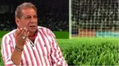 Erman Toroğlu liglerin başlaması kararına karşı olan futbolcuları eleştirdi: Oynanmasın diyenler para almasınlar Erman Toroğlu liglerin başlaması kararına karşı olan futbolcuları eleştirdi: Oynanmasın diyenler para almasınlar