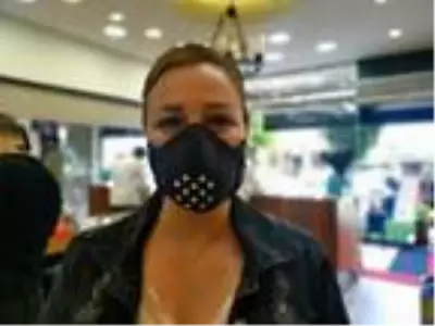 Kadıköy'de kuaför, berber ve güzellik salonları kepenklerini açtı Kadıköy'de kuaför, berber ve güzellik salonları kepenklerini açtı