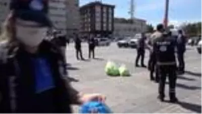 Kırıkkale'de 100 bin maske dağıtıldı