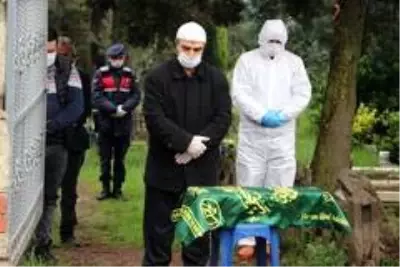 (Özel) Korona virüsten eşi ve bebeğini kaybeden acılı vatandaştan tedbirlere uymayanlara tepki