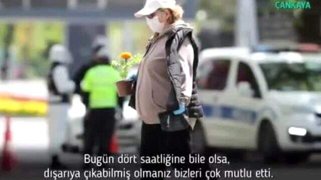 Sağlık Bakanı Fahrettin Koca, yayımladığı video ile 65 yaş üstü vatandaşlara teşekkür etti