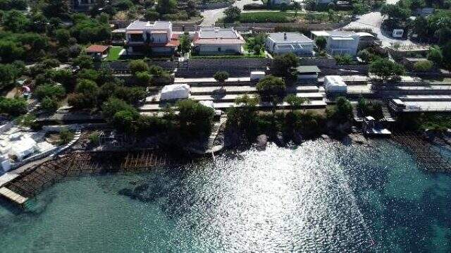 Villasını kaçak eklentilerle büyüten Özdil'e suç duyurusu