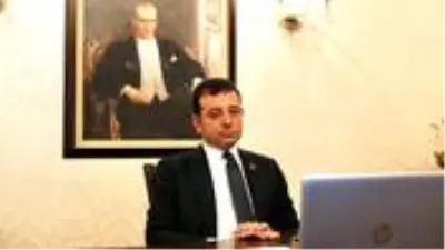 İBB Başkanı İmamoğlu, kendi fotoğrafı üzerinden paylaşım yapan Twitter kullanıcısına yanıt verdi İBB Başkanı İmamoğlu, kendi fotoğrafı üzerinden paylaşım yapan Twitter kullanıcısına yanıt verdi