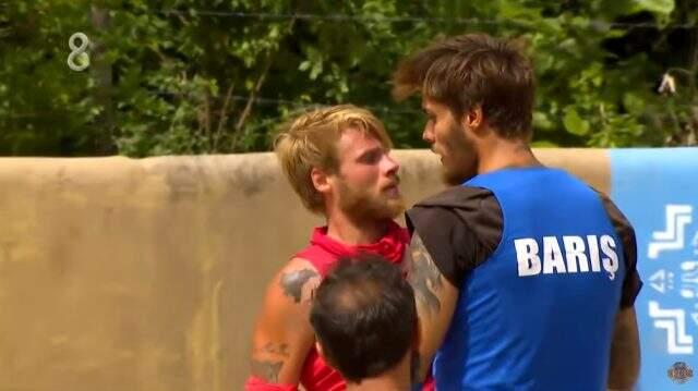 Survivor'un 74. bölüm fragmanı yayınlandı! Acun Ilıcalı, yarışmaya veda eden ismin arkasından duygulandı Survivor'un 74. bölüm fragmanı yayınlandı! Acun Ilıcalı, yarışmaya veda eden ismin arkasından duygulandı