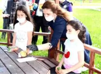14 yaş ve altı çocuklar uzun bir aradan sonra sokağa çıktı 14 yaş ve altı çocuklar uzun bir aradan sonra sokağa çıktı