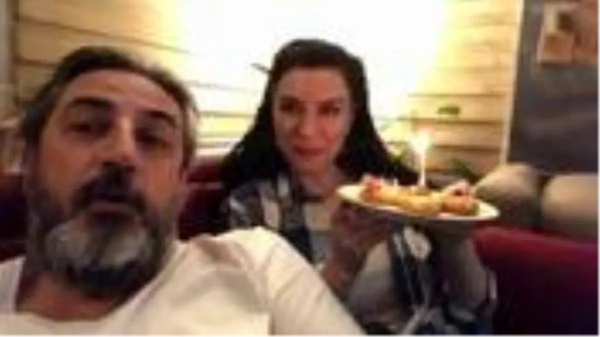 14 yıl önce boşanan Çelik ve Buket Saygı, doğum günlerini birlikte kutladı