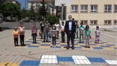 Belediye Başkanından çocuklara oyuncak sürprizi