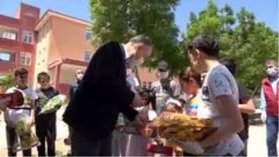Belediye Başkanından çocuklara oyuncak sürprizi