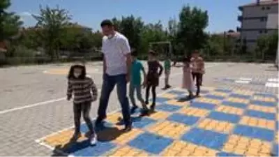 Belediye Başkanından çocuklara oyuncak sürprizi