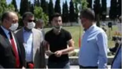 CHP Grup Başkanvekili Özel: 'Soma'yı unutturmamak boynumuzun borcudur' CHP Grup Başkanvekili Özel: 'Soma'yı unutturmamak boynumuzun borcudur'