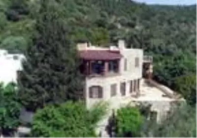 Firari Can Dündar'ın villasının 188 metrekarelik kısmı, hazine arazisinde çıktı Firari Can Dündar'ın villasının 188 metrekarelik kısmı, hazine arazisinde çıktı